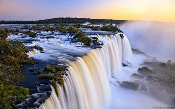 Những thác nước “hùng vĩ” nhất thế giới – trong đó có Việt Nam