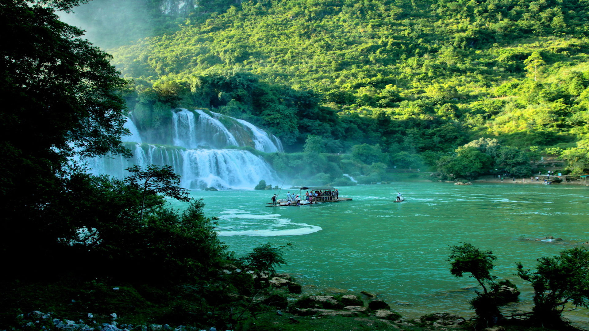 Hòa mình vào phong cảnh thiên nhiên cùng 7 vườn quốc gia đẹp nhất Việt Nam