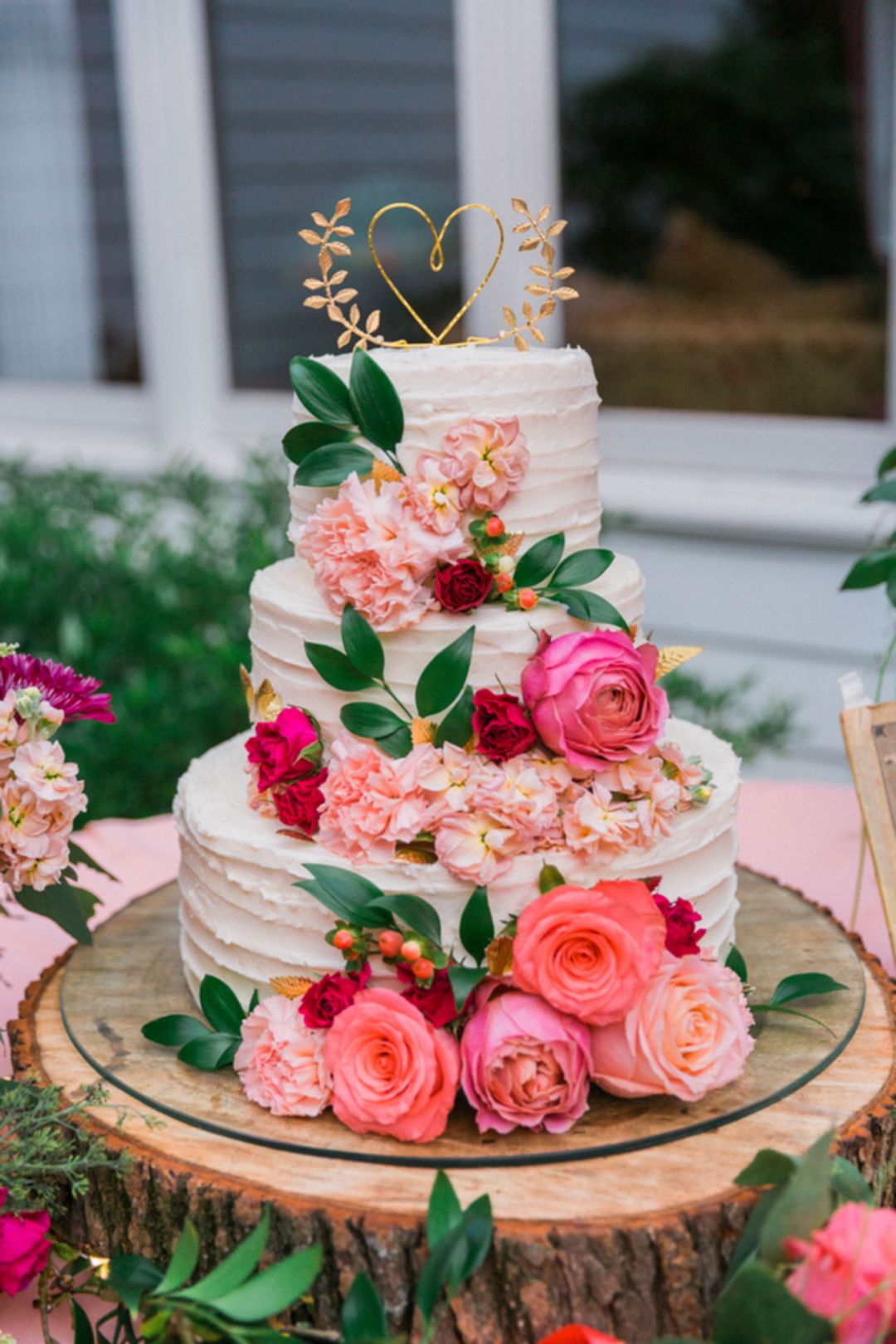 10 mẫu bánh cưới hoa tươi tuyệt đẹp