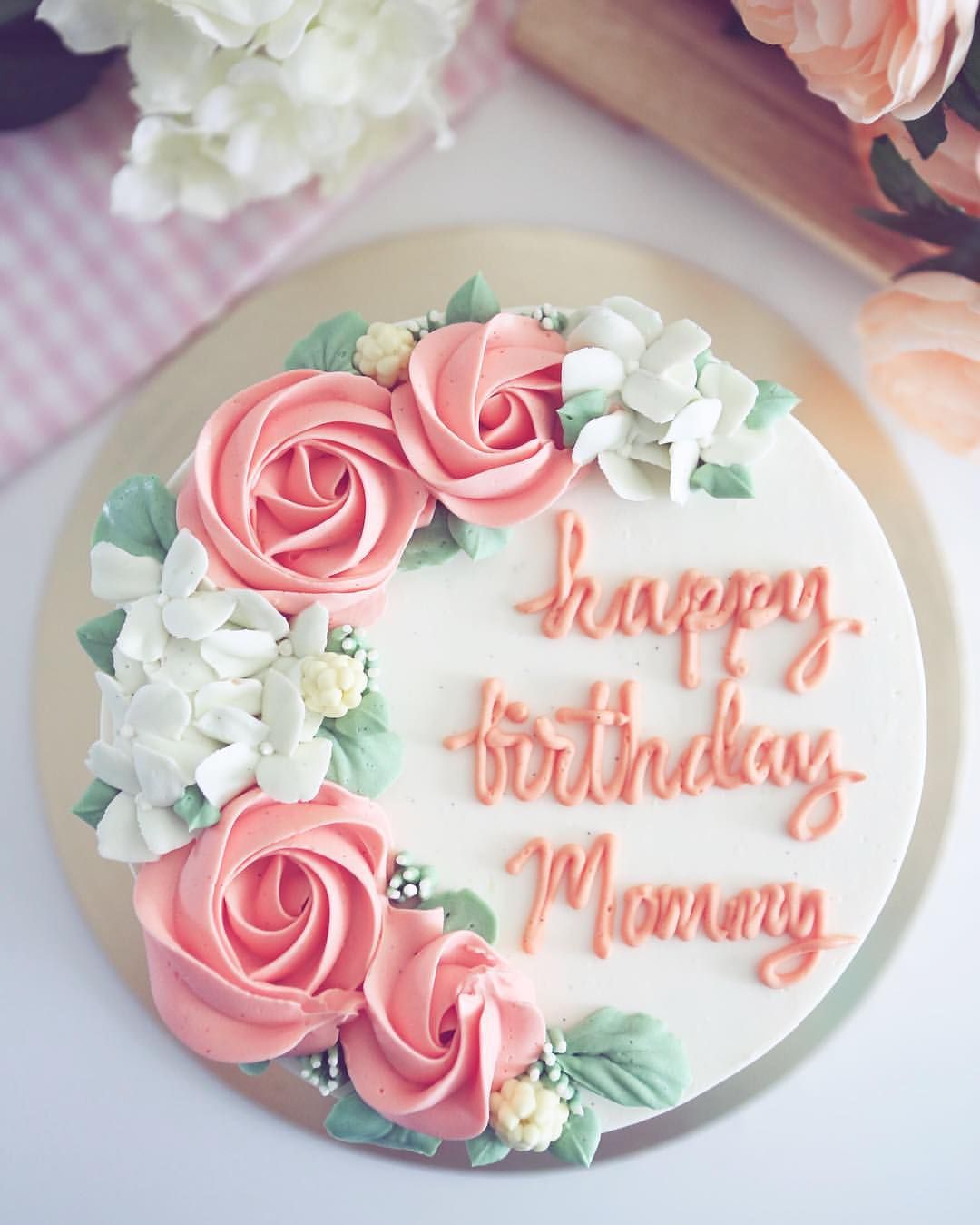 Hình ảnh 15 mẫu bánh sinh nhật tặng mẹ yêu ý nghĩa nhất - Bí quyết giúp