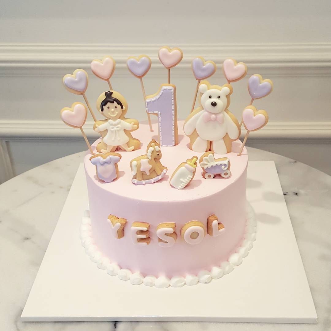 30 mẫu bánh sinh nhật mừng thôi nôi các bé đảm bảo đẹp và ý nghĩa nhất 2019
