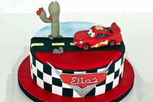 Tuyển chọn 25 mẫu bánh sinh nhật ô tô tuyệt đẹp dành cho bé trai