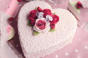20  mẫu bánh sinh nhật hình trái tim đẹp lãng mạn gửi đến những người thân thương